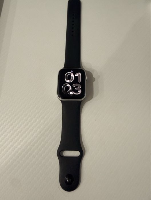 Apple Watch SE 2 44mm