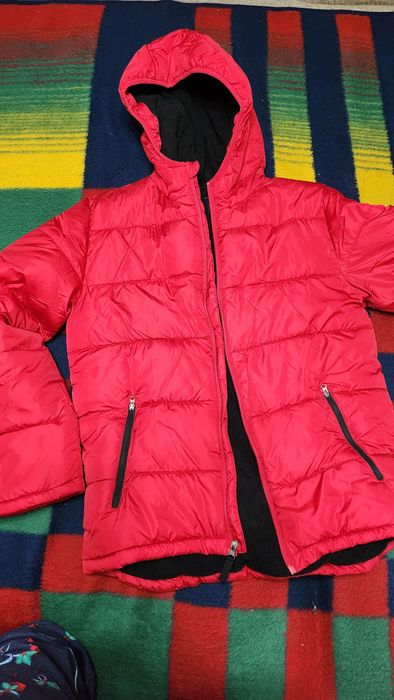 Продам куртку на флисе