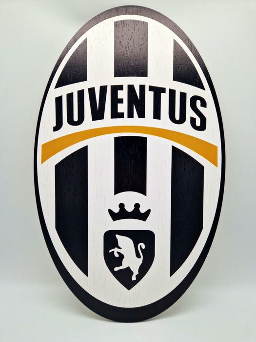 Дървена Футболна Емблема