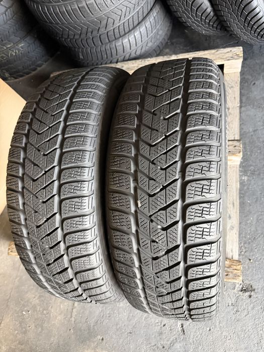 2 anvelope iarna 215/55/18 , Pirelli , 6 mm !