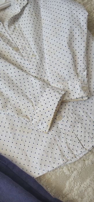 Джинсы и рубашка