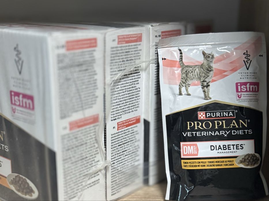 Диабетична котешка храна Purina Pro Plan Veterinary Diets Feline DM ST/OX - Diabetes Management с пиле, 85 г.