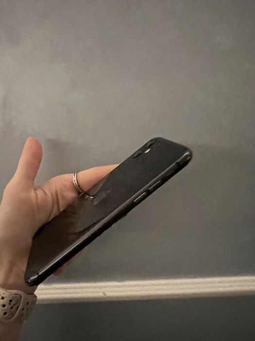 Iphone 11 черен, 64gb
