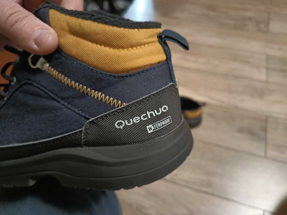 Продавам зимни обувки Декатлон