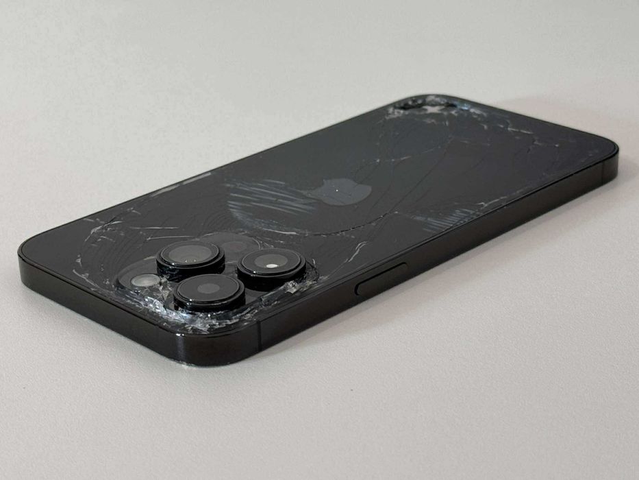 Бартер! iPhone 14 Pro Max Space Black (Черен) 90% Батерия (Части)