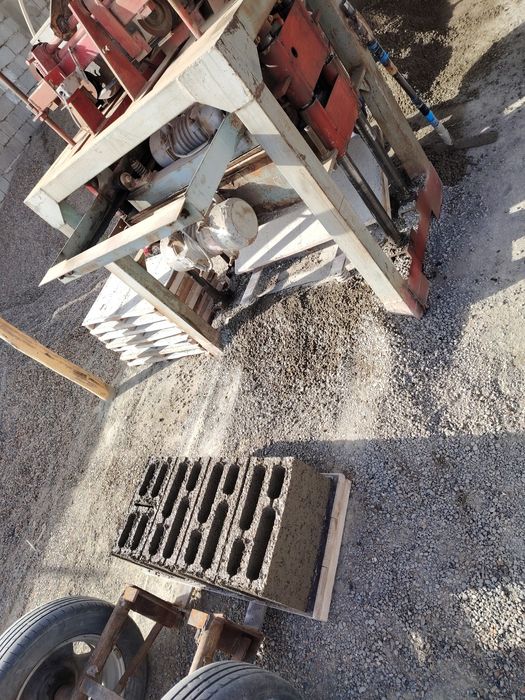 Шлакоблок сотилади Ғиждувон шахрида