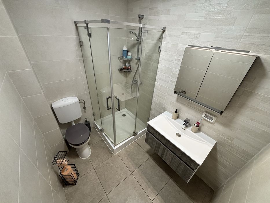 Vand apartament 3 camere in Braytim