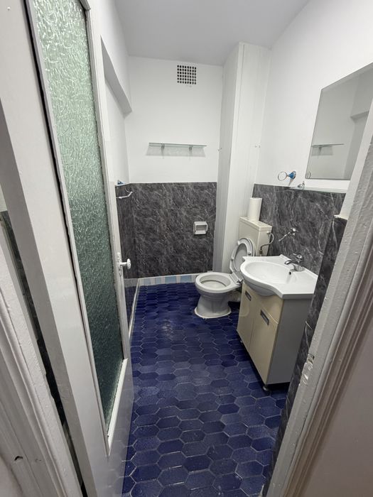 Inchiriez apartament 3 camere