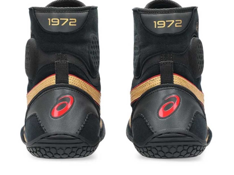 Борцовки Asics Dan Gable Evo 3 Black/Pure Gold