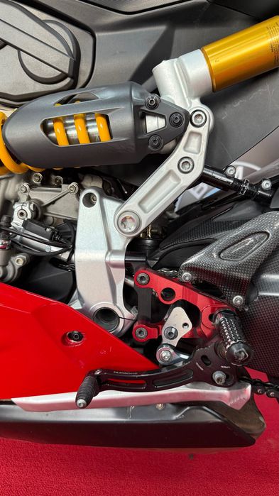 Ducati Panigale V2 2021 год