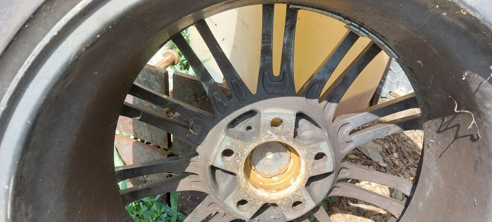 Genti aluminiu cu anvelope 225/45R18