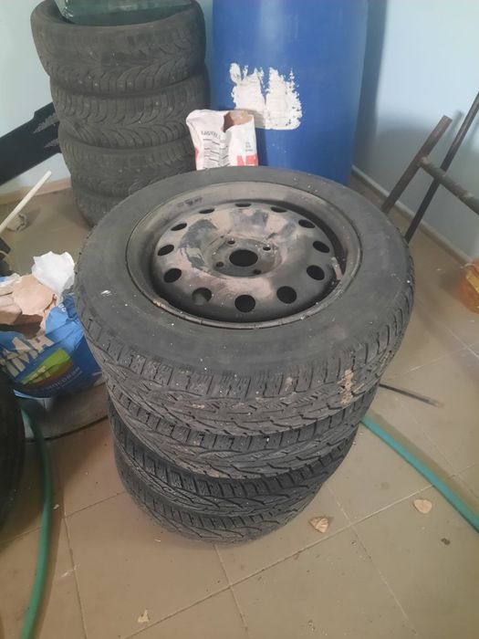 Продам зимние колеса