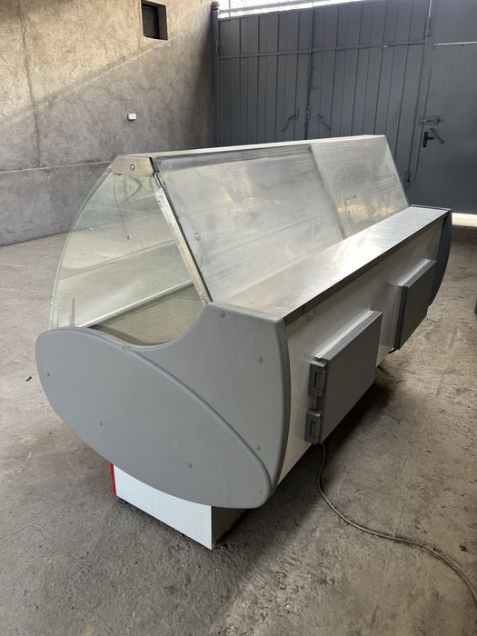 Витринный холодильник Таир 1-8