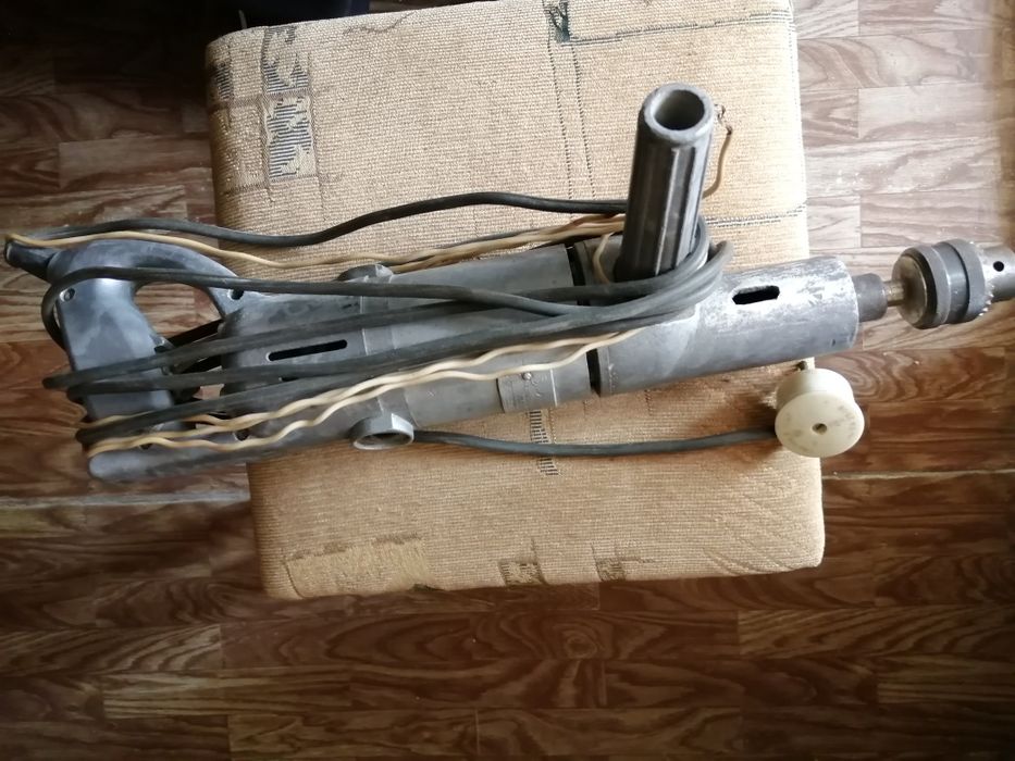 Электродрель советская