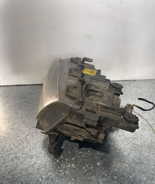 Far stanga 6902745 BMW Seria 3 E46