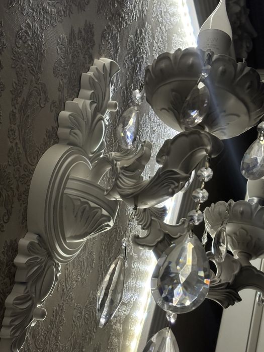 Люстра и бра 2 шт