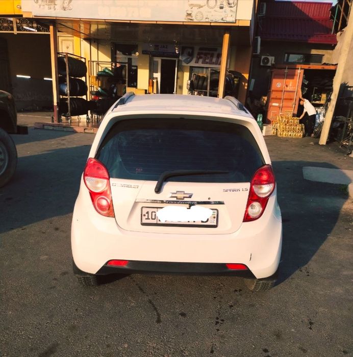 Спарк сотилади 2011 йил