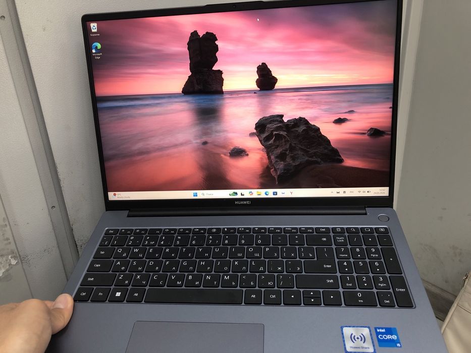 Huawei matteBook D16 (п25)