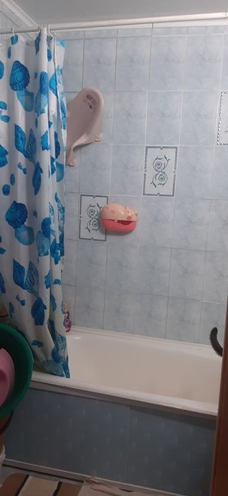 Продаю квартиру улучшенной планировки.