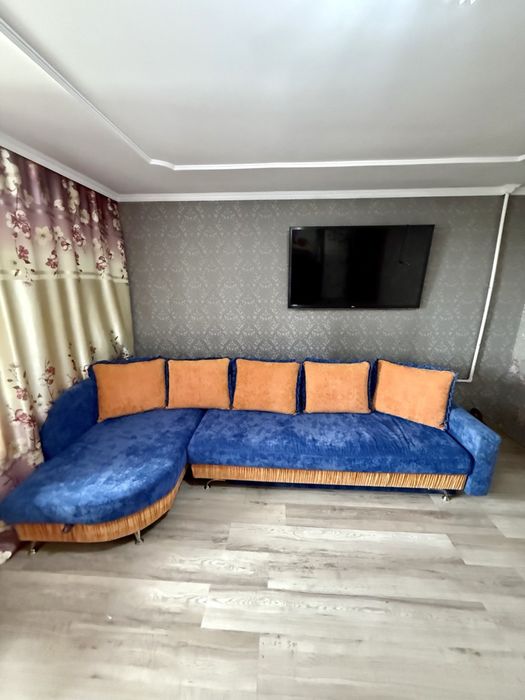 Продам угловой диван-трансформер