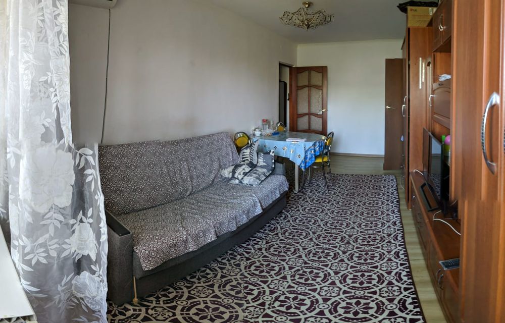 Продаётся 2-х комнатная квартира