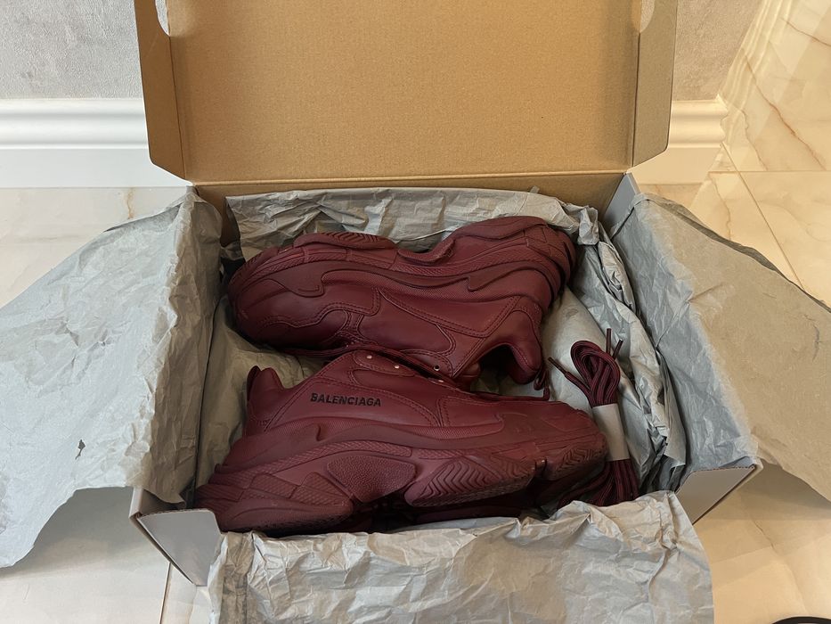 Balenciaga 38 номер Triple S sneakers  носени два пъти закупени от