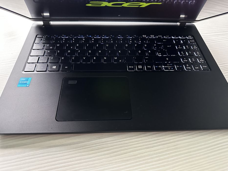 Laptop Acer 15” P2 – i5 11thGen /8GB / SSD 256Gb/ Full HD/ USB C/slim
