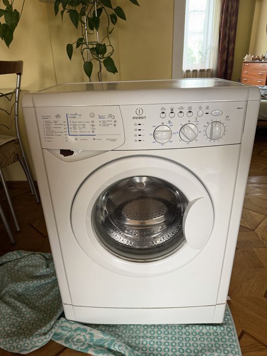 Стиральная машина Indesit