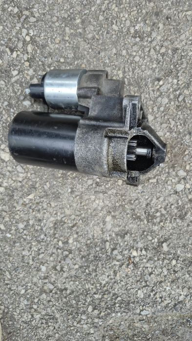Продавам стартер за Рено лагуна