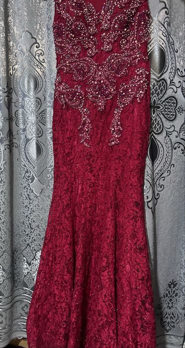 Вечернее платье