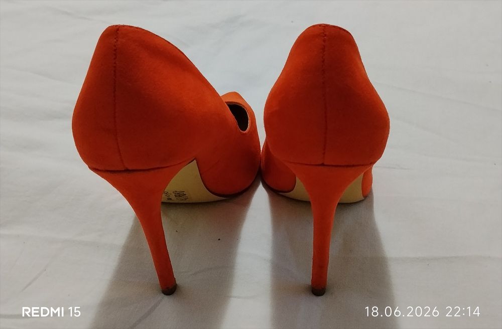 Pantofi stiletto 35 river island