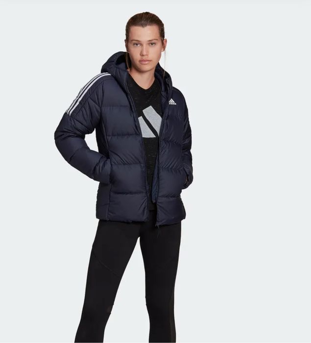 Продам новый пуховик adidas