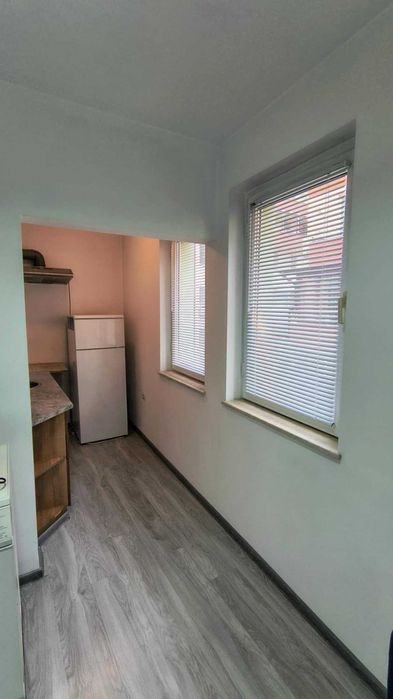 Дава се под наем Магазин в Стара Загора, Център - 50 кв.м за 306 € - Снимка #3