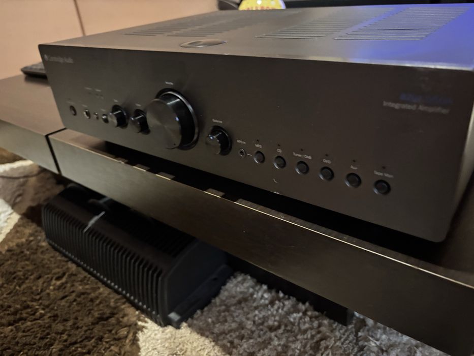 Cambridge Audio AZUR 550A Amplificator Audiophil 2x60W Preț Listă 600$