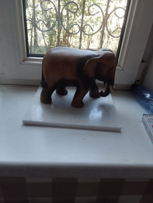 Сувениры,слоны,ракушки