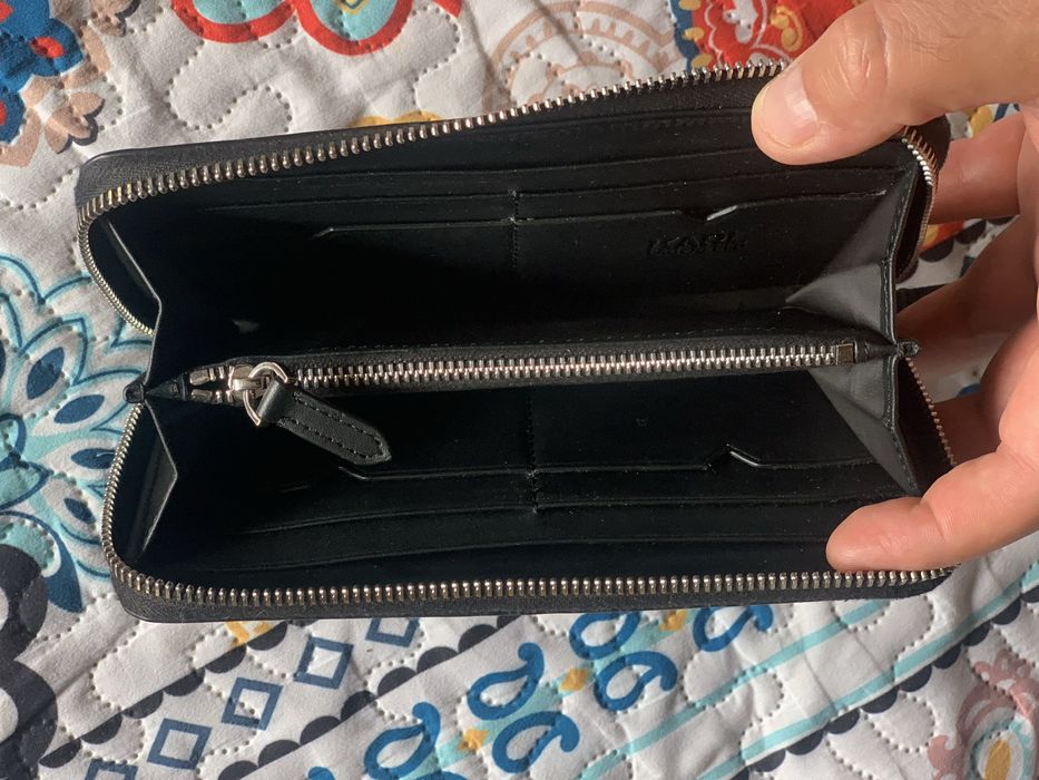 Portofel dama Karl Lagerfeld stare foarte buna ca nou