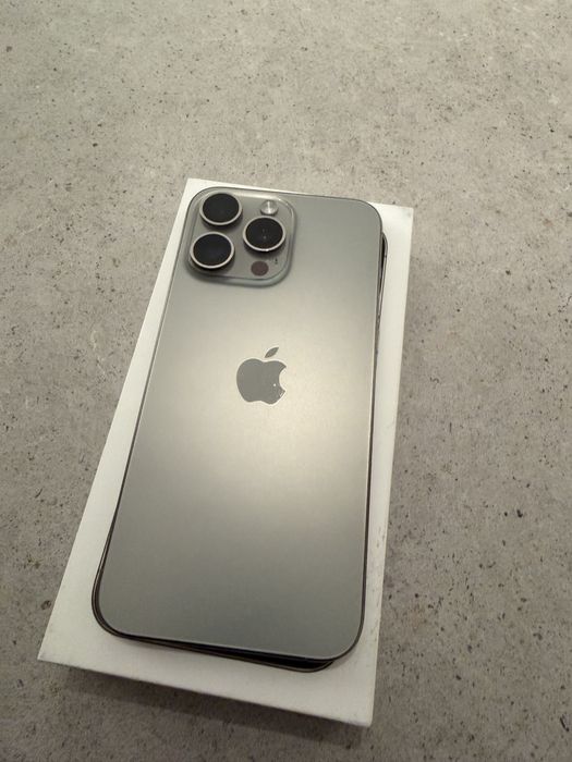 Iphone 15 pro max 512gb impecabil