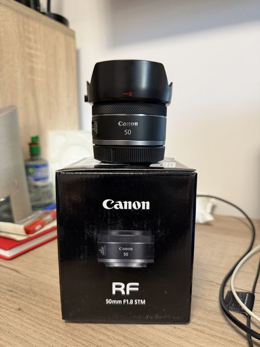 Obiectiv Canon RF 50mm F1.8 STM