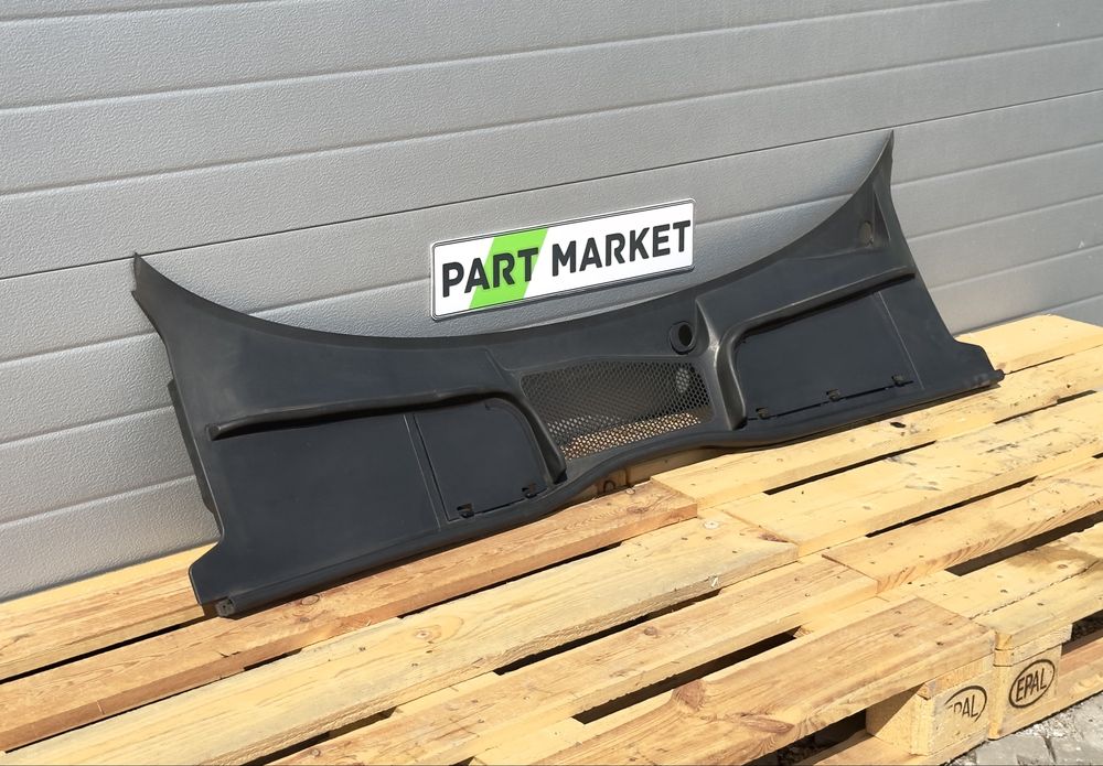 Кора под чистачки AUDI A4 B9 8W1819403