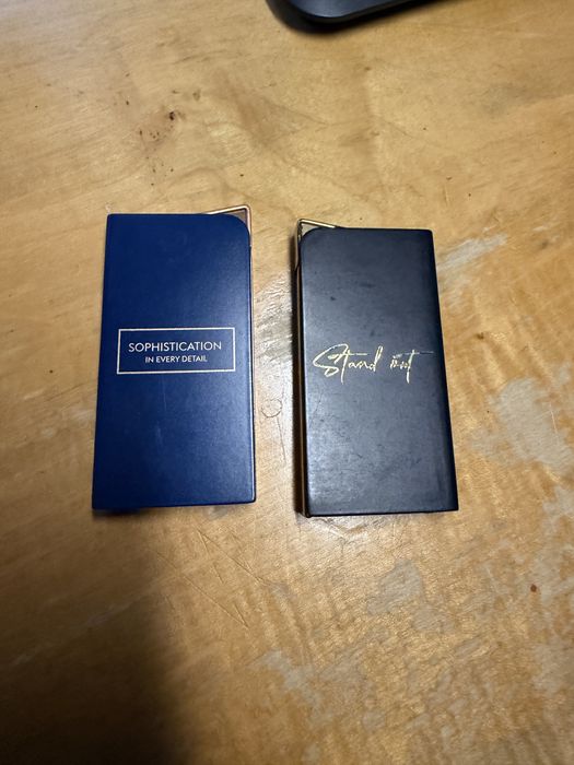 Brichete Dunhill