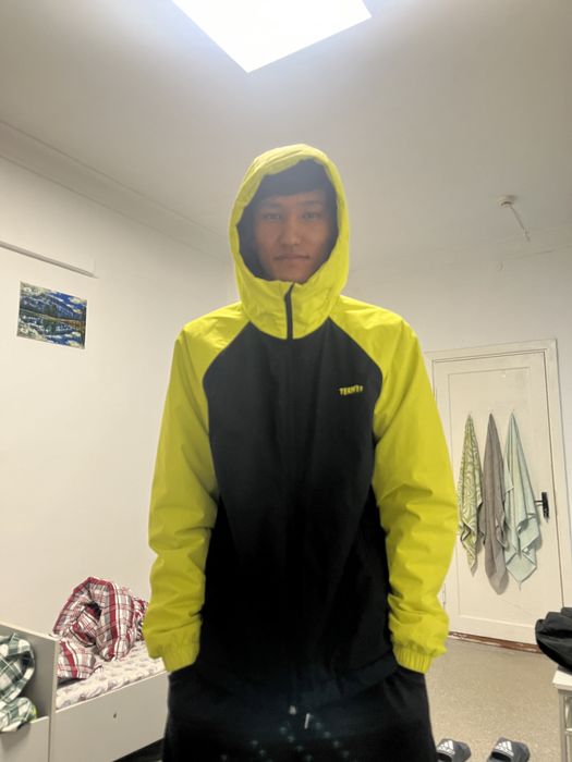 Termit сатылады 20000 мыңға жыртық жері жоқ 2 ай ғана киілген