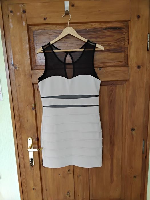 Две Официални рокли