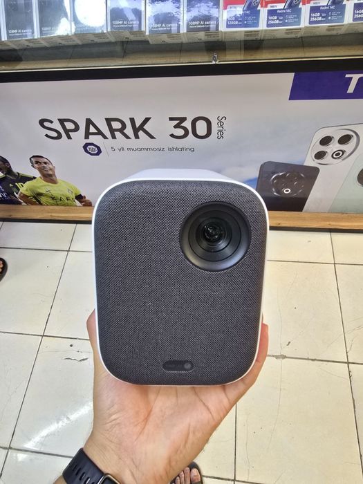 Mi smart projector 2