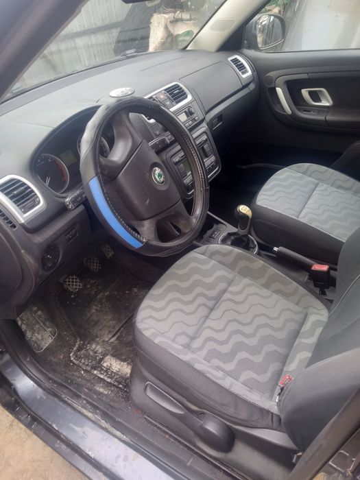 Dezmembrez Skoda Fabia 2