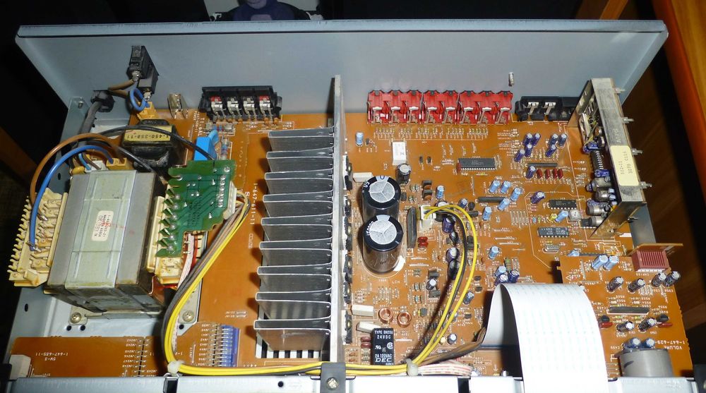 Amplituner si CD player Sony