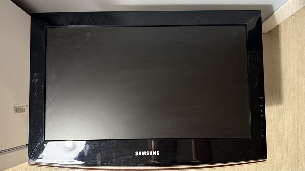 Телевизор, б/у,  66 см диагональ