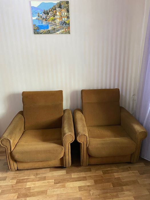 Кресла мягкие. Производство Беларусь. Материал обшивки бархат.