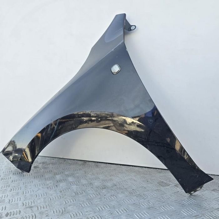 Aripa fata stanga Skoda Rapid