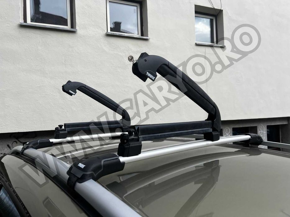 Thule SnowPro UpLifted 748 suport schiuri second-hand