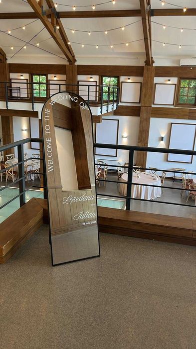 Decor din lemn pentru evenimente